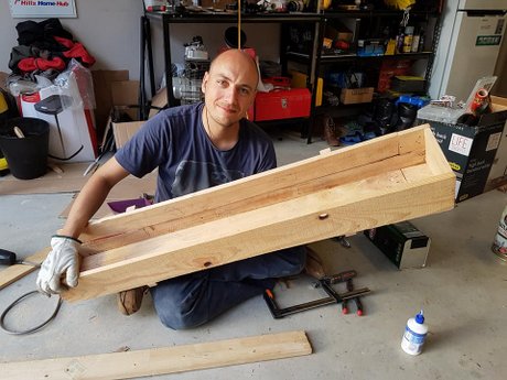 Building Flower boxes from pallet wood
